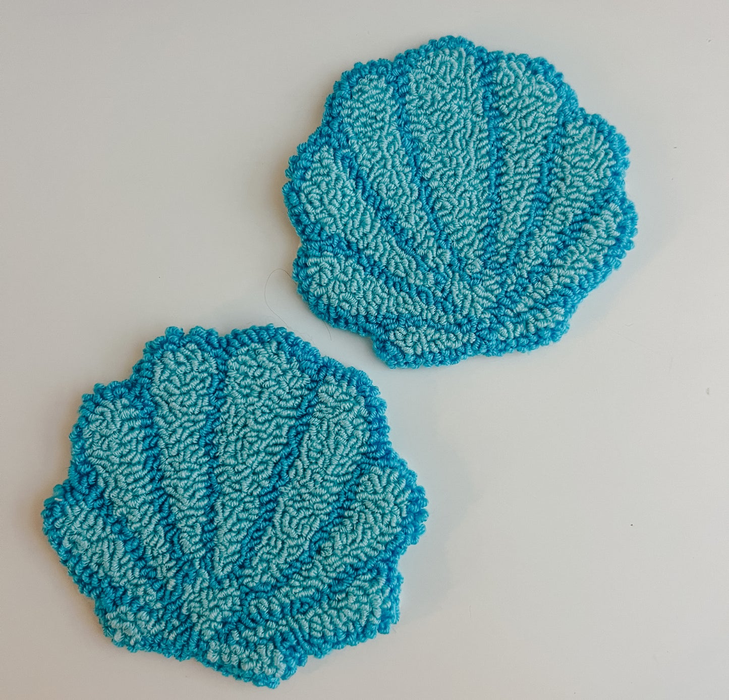 beachy mug rugs