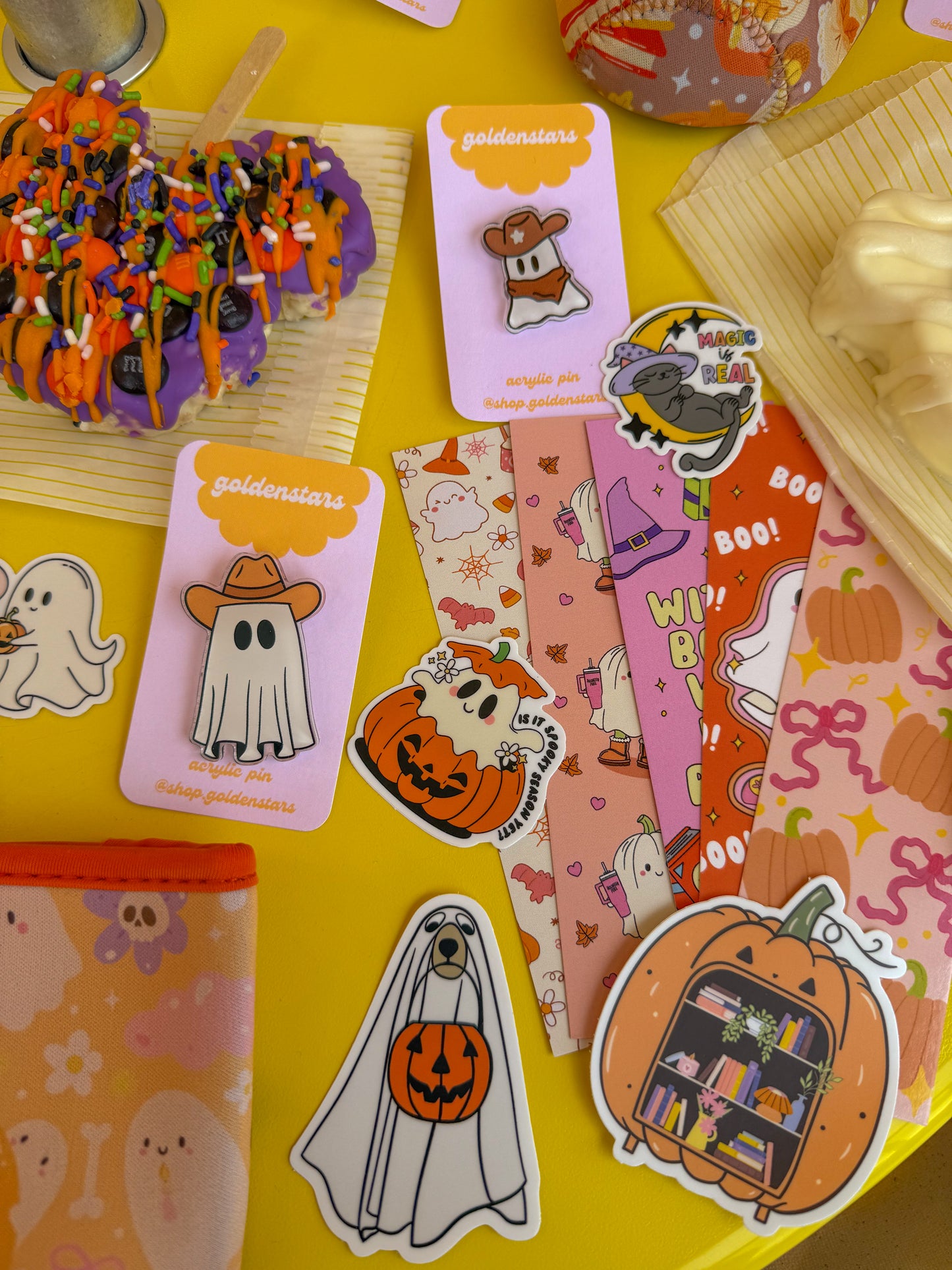 pumpkin bookshelf sticker