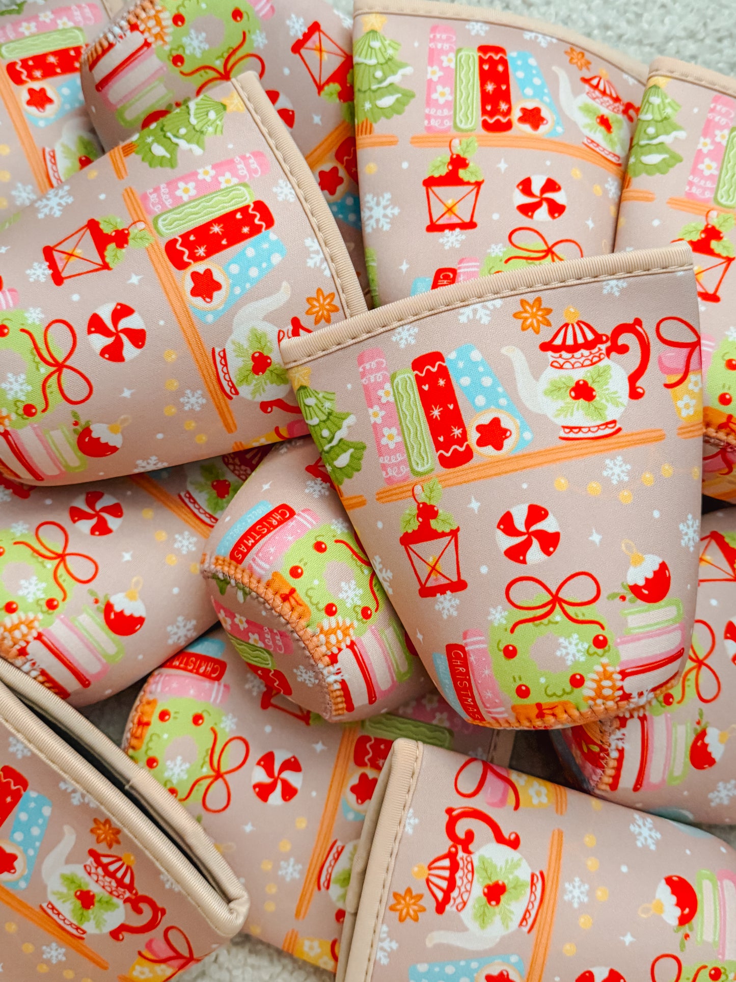 christmas bookshelf cup cover