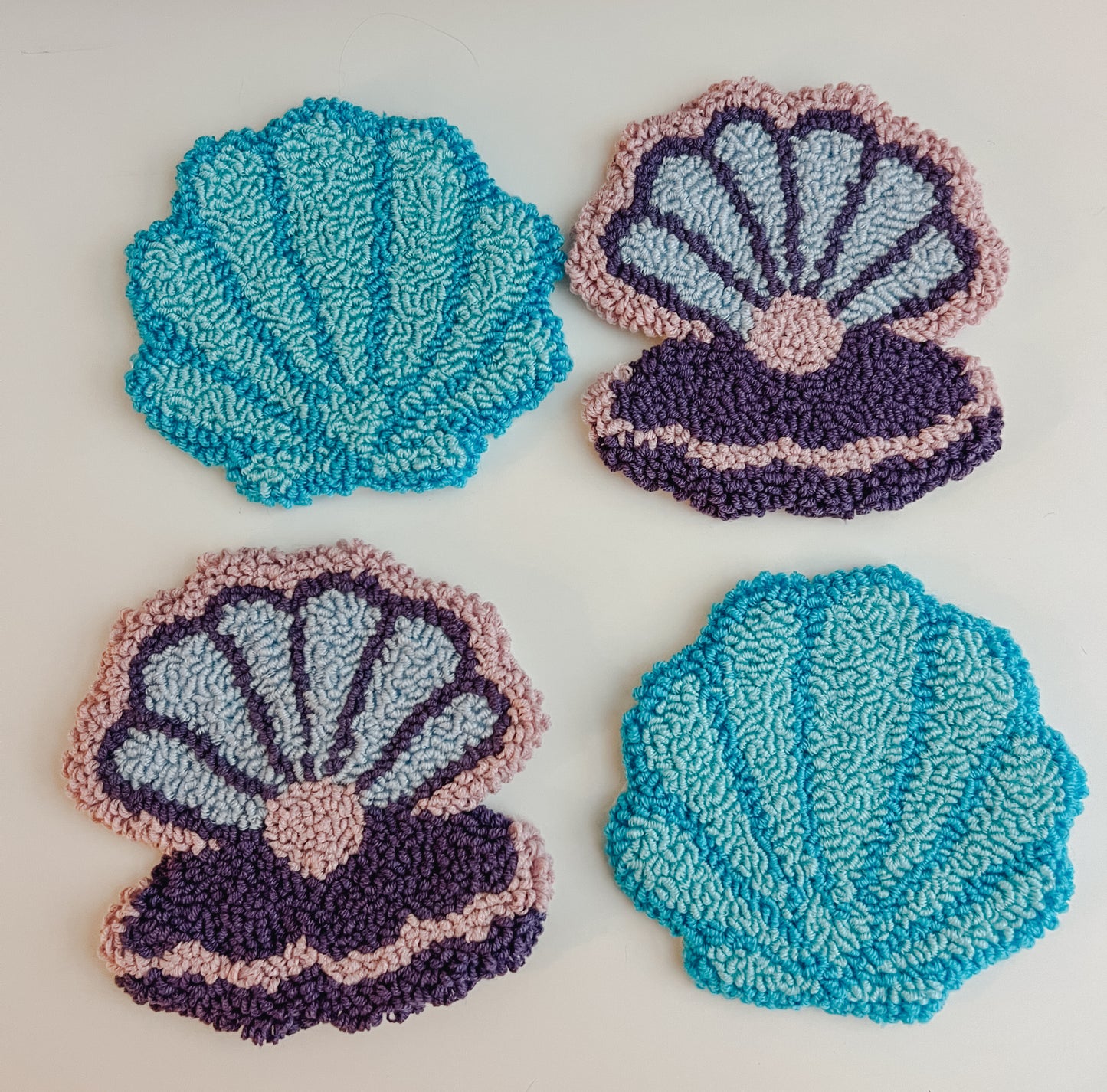 beachy mug rugs