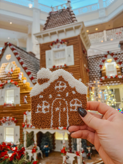 gingerbread house mug rug