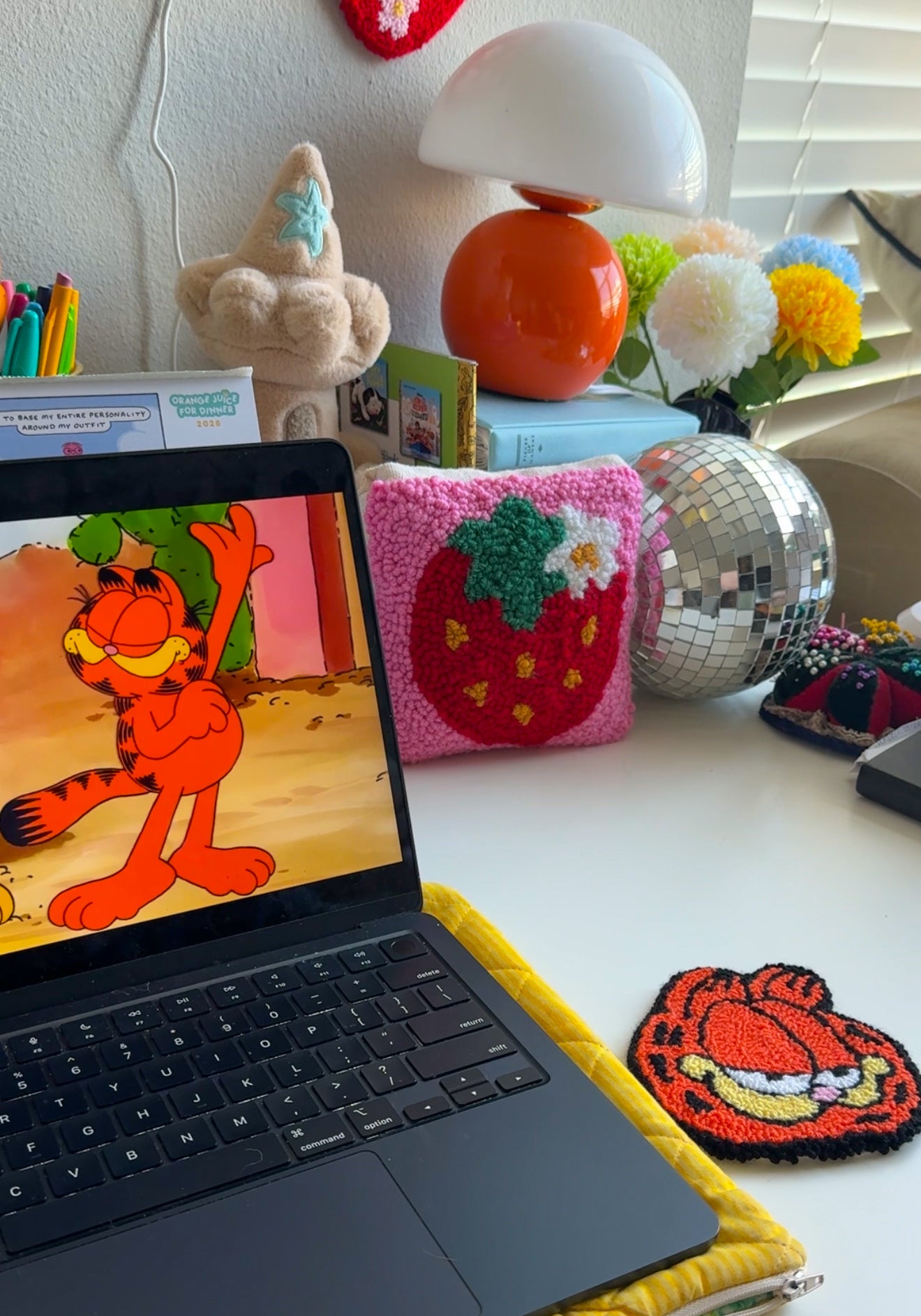 garfield mug rug