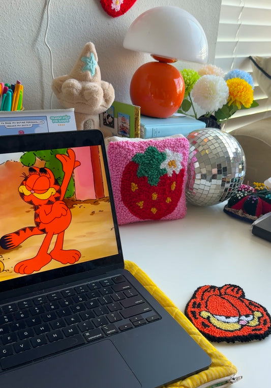 garfield mug rug